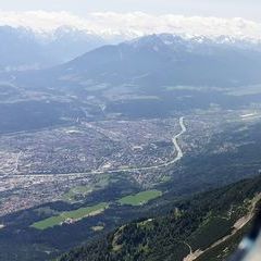 Flugwegposition um 11:40:09: Aufgenommen in der Nähe von Gemeinde Thaur, Thaur, Österreich in 2159 Meter